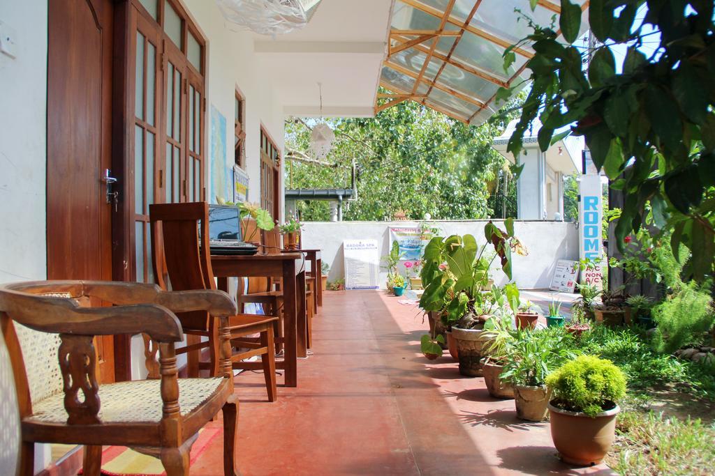 Pearl Deluna Resort Mirissa Exterior foto